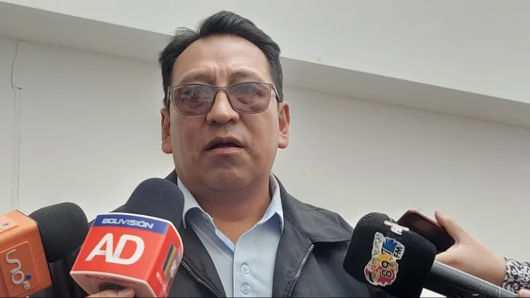Diputado Zacarías Laura cuestiona doble moral de Evo por no dejar renunciar a sus legisladores 