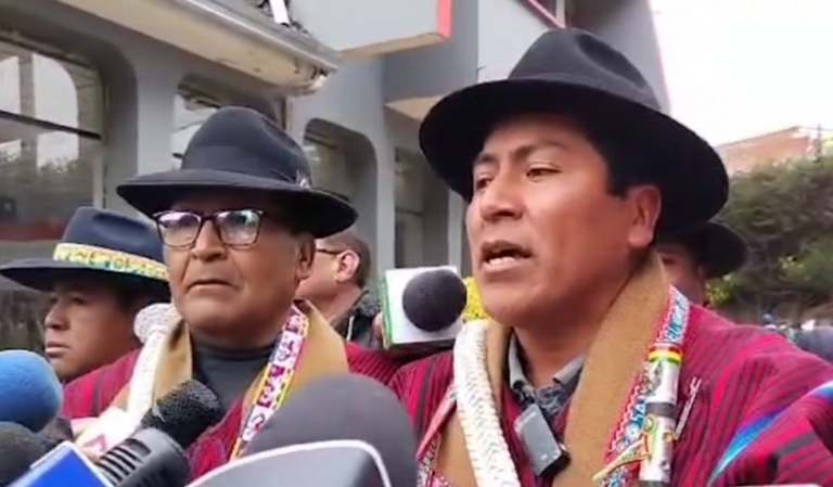Campesinos de La Paz anuncian cerco a la plaza Murillo; exigen la destitución de ministros
