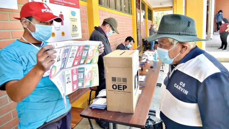 TSE afirma que el 90% de maletas electorales ya fueron entregadas en el exterior