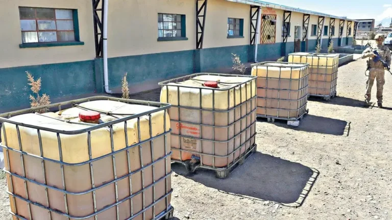 YPFB: algunos surtidores desvían el diésel y venden el litro hasta en Bs 12