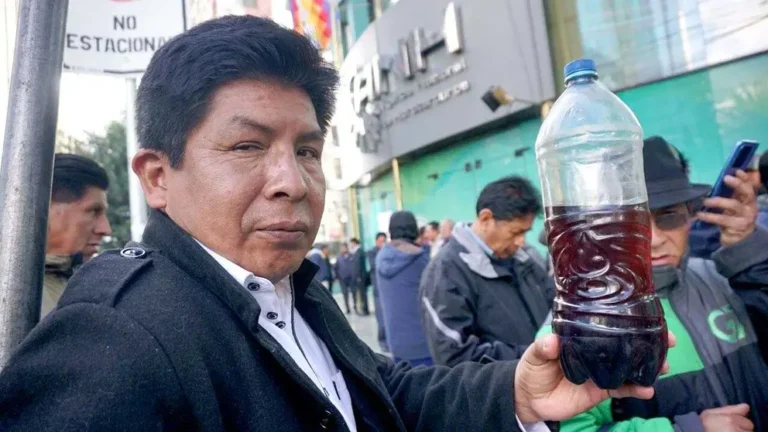 Choferes reclaman reparación por daños a causa del combustible de mala calidad