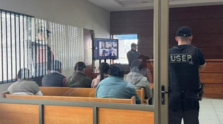 Policía Boliviana investiga a 5 de sus efectivos detenidos en Chile con “gran cantidad de droga”