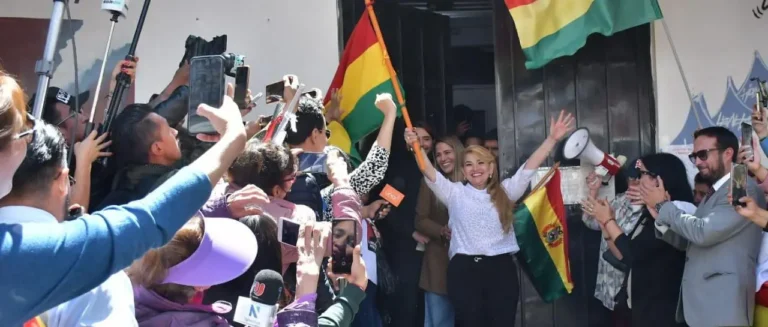 Abogado de Añez: “Corresponde juicio de responsabilidades por cualquier hecho que se le quiera atribuir en su gobierno”
