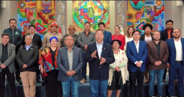 Arce dio su último mensaje como presidente insistiendo en que fue blanco de sabotaje político y económico