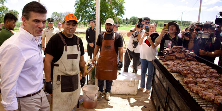 Gobierno anuncia incentivos impositivos y garantiza carne para el mercado interno