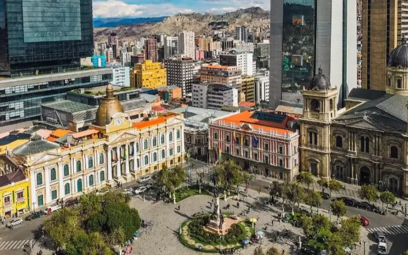 plaza-murillo-en-la-paz-bolivia_101-13586898_20251107021735