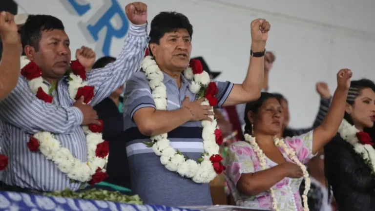 Evismo da plazo hasta el lunes para reponer subvención y amenaza con movilizaciones