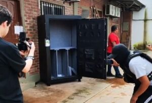 0e2b4f3c-a405-4751-8525-7d20525f0e20