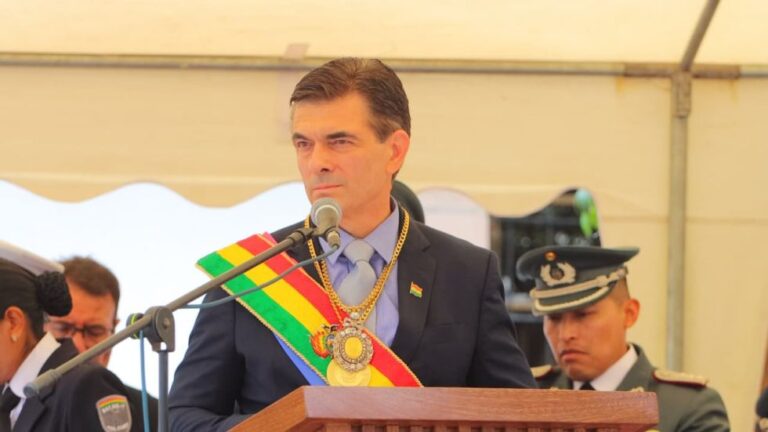 Día del Mar: Paz afirma que Chile “nos hizo daño” y Bolivia punta a “construir puentes, no zanjas”