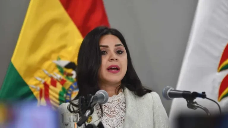Faval deja la Vocería Presidencial: ‘Me retiro tranquila, agradecida y satisfecha’
