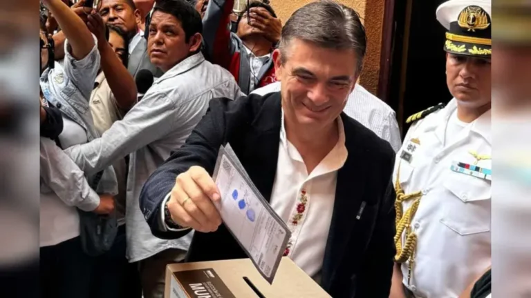 Paz convoca a nuevas autoridades a sumar esfuerzos en un momento difícil