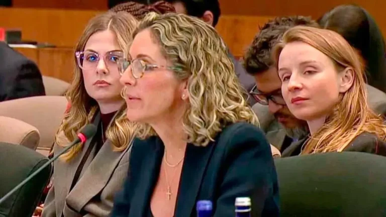 Primera Dama en EEUU: La tecnología no puede convertirse en una nueva forma de exclusión, sino en un puente