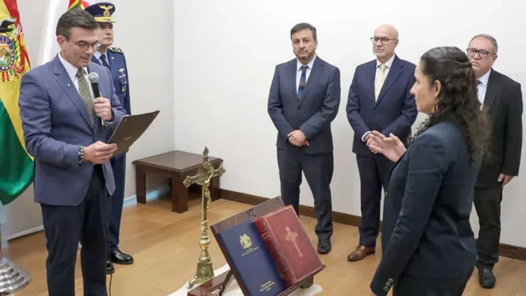 Cambian al presidente de YPFB en medio de la polémica por la gasolina desestabilizada
